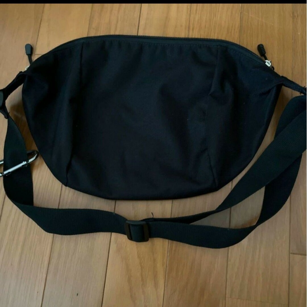 MEI(メイ)のMEIショルダーバッグ　ブラック メンズのバッグ(ショルダーバッグ)の商品写真