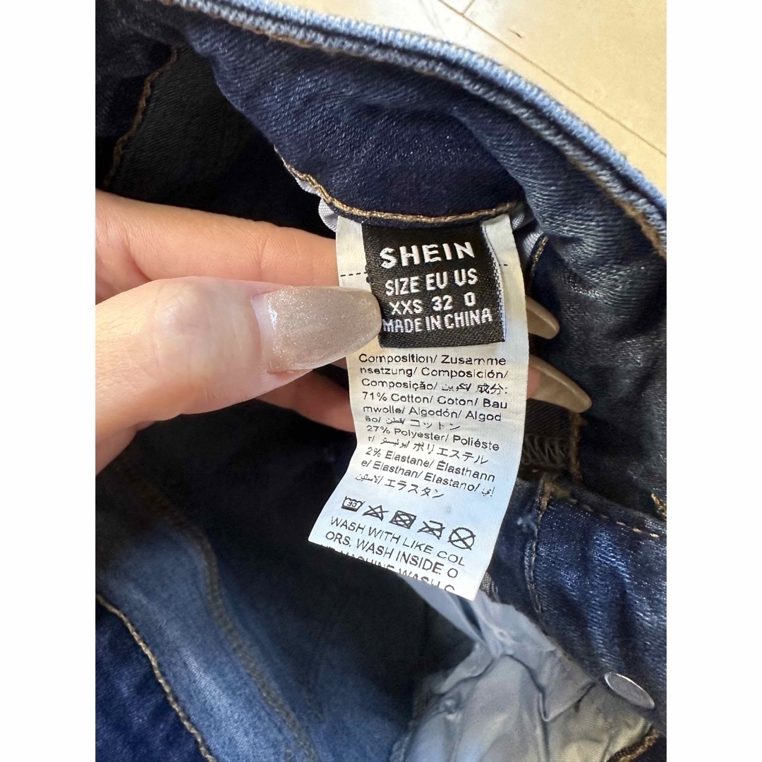 SHEIN(シーイン)のデニムパンツ レディースのパンツ(デニム/ジーンズ)の商品写真