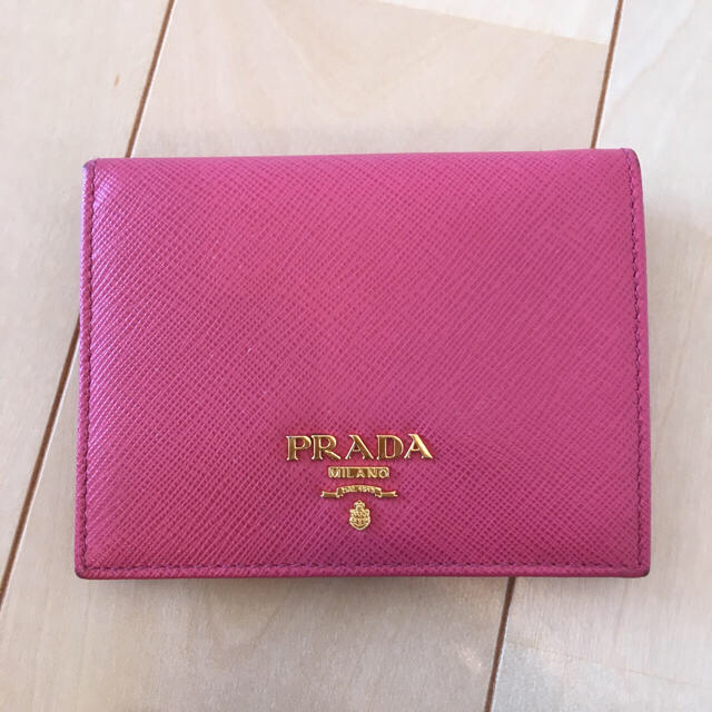 PRADA 二つ折り財布 超美品♥️ - www.glycoala.com