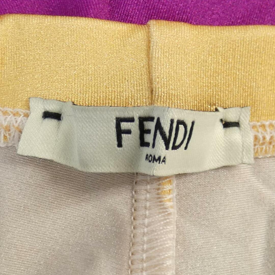 FENDI(フェンディ)のフェンディ FENDI レギンス レディースのジャケット/アウター(毛皮/ファーコート)の商品写真