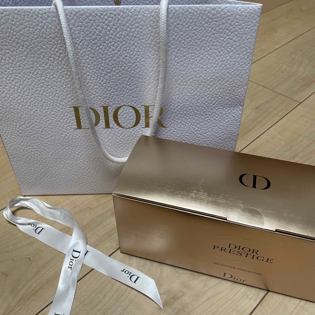 Dior(ディオール)のDior FACIAL COTTON コスメ/美容のメイク道具/ケアグッズ(コットン)の商品写真