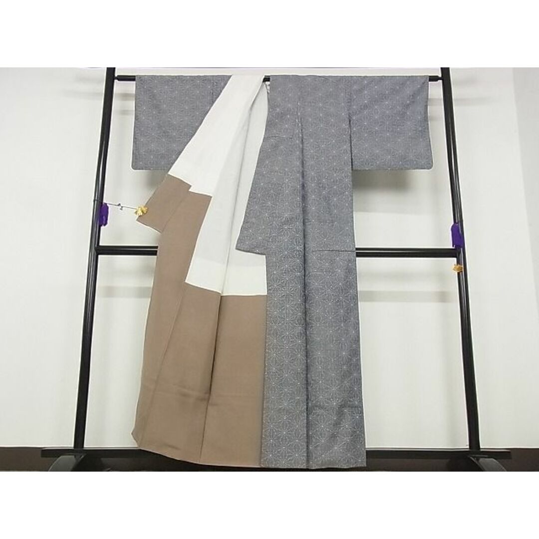 平和屋川間店■上質な紬　麻の葉文様　着丈157cm　裄丈62cm　正絹　逸品　B-ey3633 レディースの水着/浴衣(着物)の商品写真