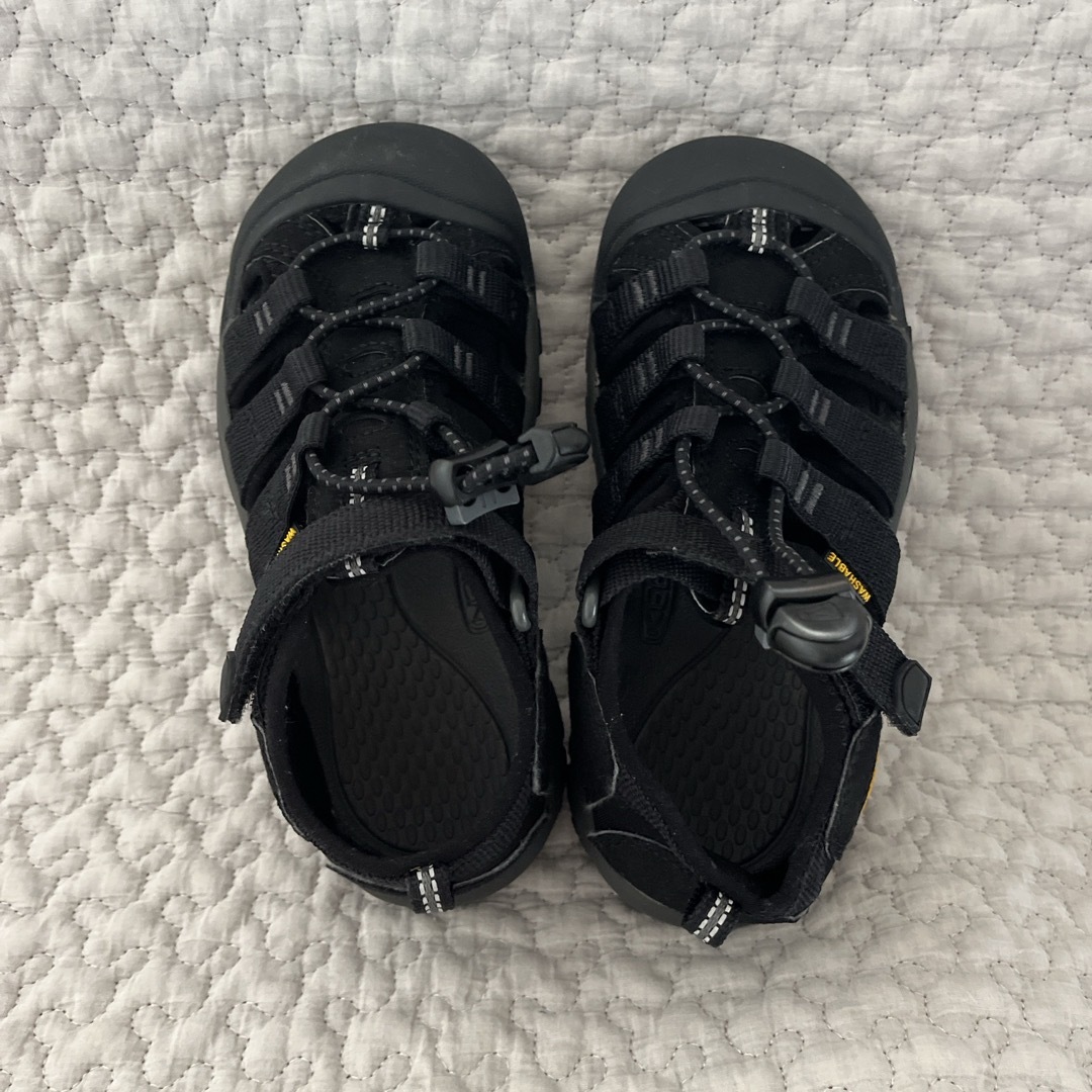 KEEN(キーン)のkeen サンダル　18.5㎝ キッズ/ベビー/マタニティのキッズ靴/シューズ(15cm~)(サンダル)の商品写真