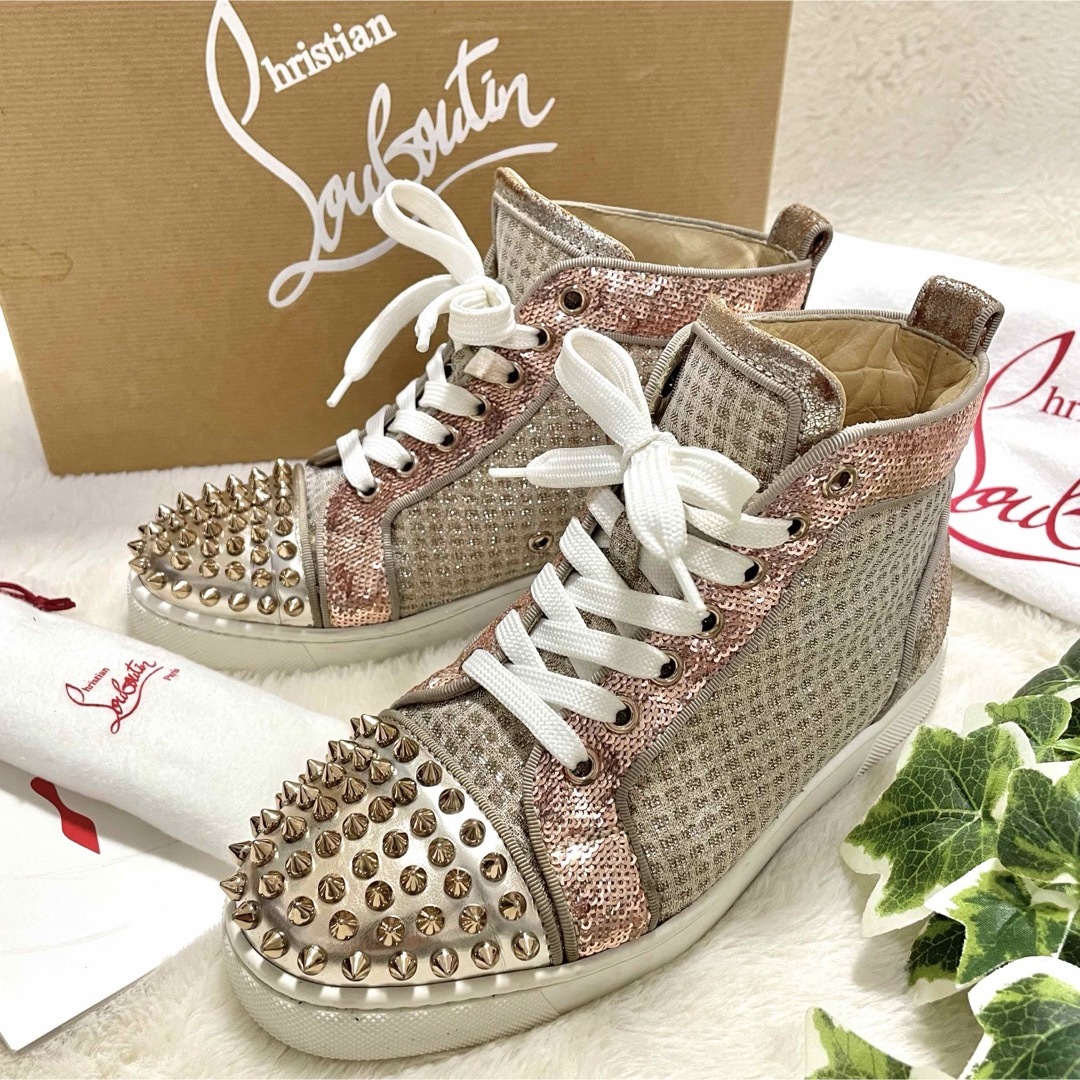 Christian Louboutin(クリスチャンルブタン)の箱付 クリスチャンルブタン スタッズ ハイカットスニーカー ORLATO レディースの靴/シューズ(スニーカー)の商品写真