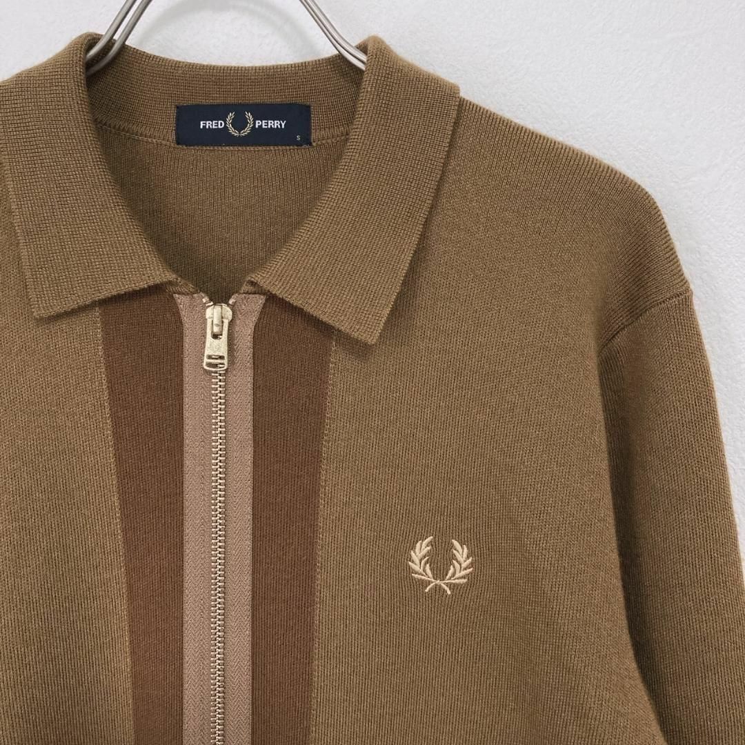 FRED PERRY(フレッドペリー)の完売品　美品　FRED PERRY ジップ ニット カーディガン メンズのトップス(カーディガン)の商品写真