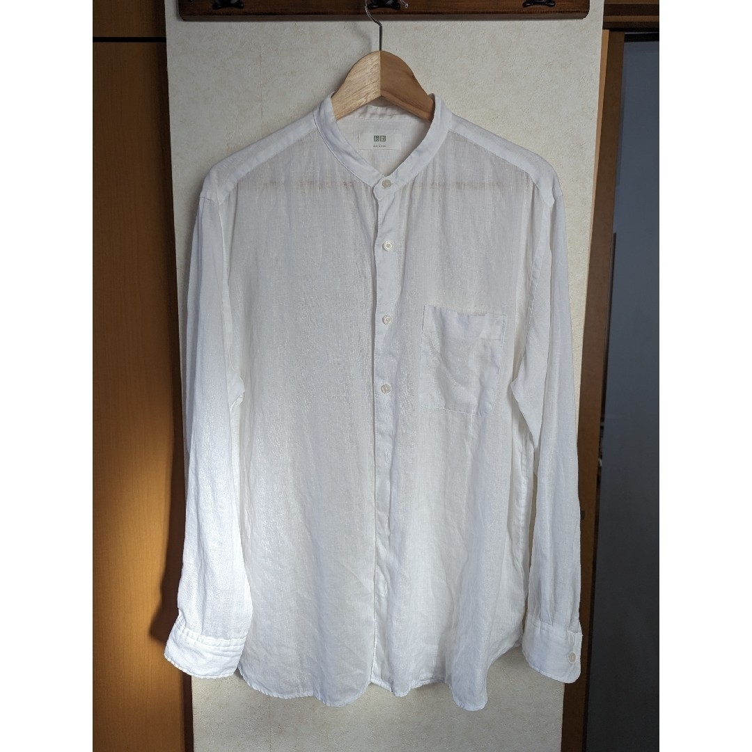 UNIQLO(ユニクロ)のユニクロ　プレミアムリネンスタンドカラーシャツ（長袖） メンズのトップス(シャツ)の商品写真