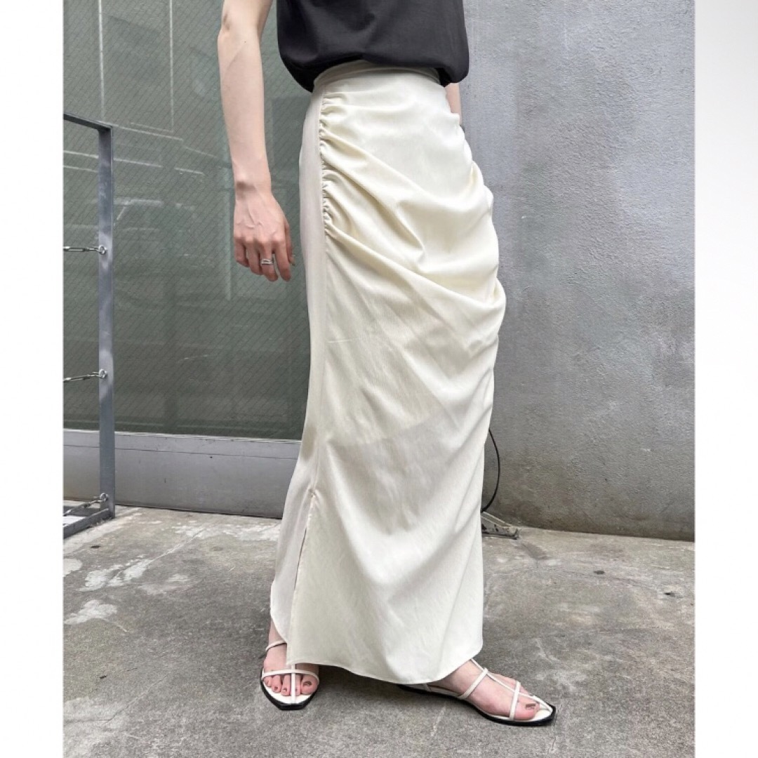 CAPRICIEUX LE'MAGE（カプリシューレマージュ）の「ラップ