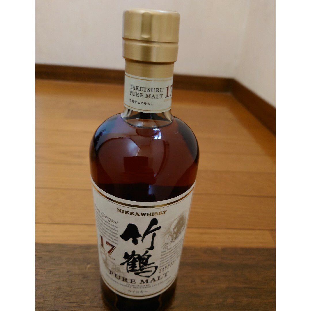 竹鶴ピュアモルト17年 食品/飲料/酒の酒(ウイスキー)の商品写真