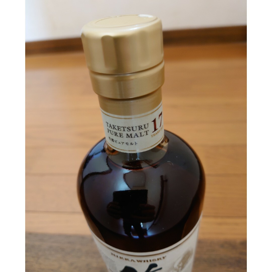 竹鶴ピュアモルト17年 食品/飲料/酒の酒(ウイスキー)の商品写真
