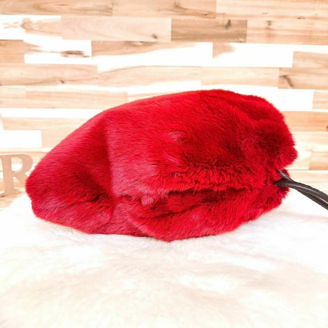 fur fur(ファーファー)の美品【ファーファー】FURFUR フェイク ファー 巾着 ショルダーバッグ 赤 レディースのバッグ(ショルダーバッグ)の商品写真