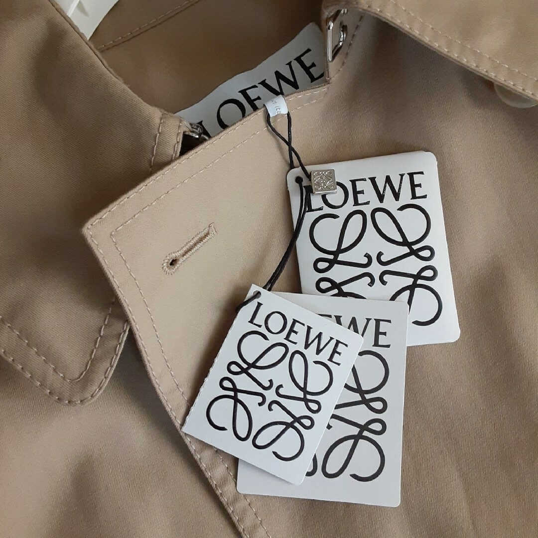 LOEWE - LOEWE ロエベ ロエベ ベージュ 撥水 トレンチコート LOEWE - LOEWE ロエベ ロエベ ベージュ 撥水 トレンチコート