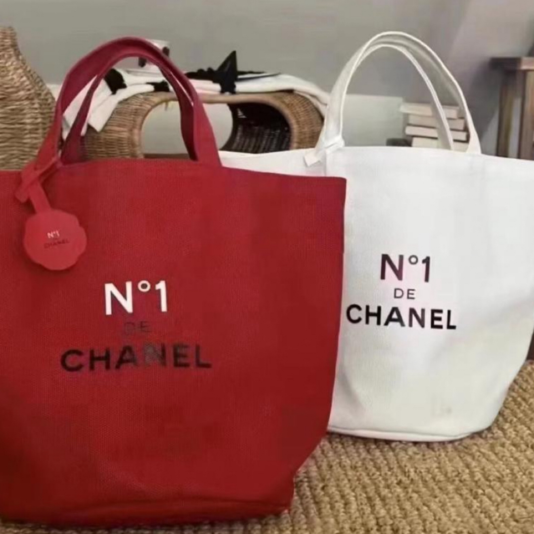 【新品】シャネルCHANELノベルティトートバッグ　赤　新品未使用品