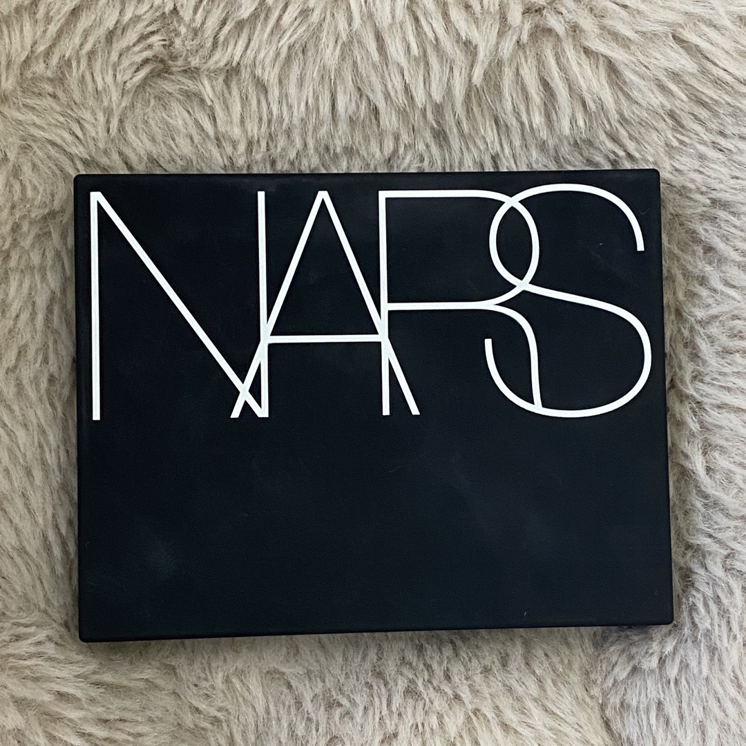 NARS(ナーズ)のNARS ライトリフレクティング プリズマティックパウダー　限定マーブル コスメ/美容のベースメイク/化粧品(フェイスパウダー)の商品写真