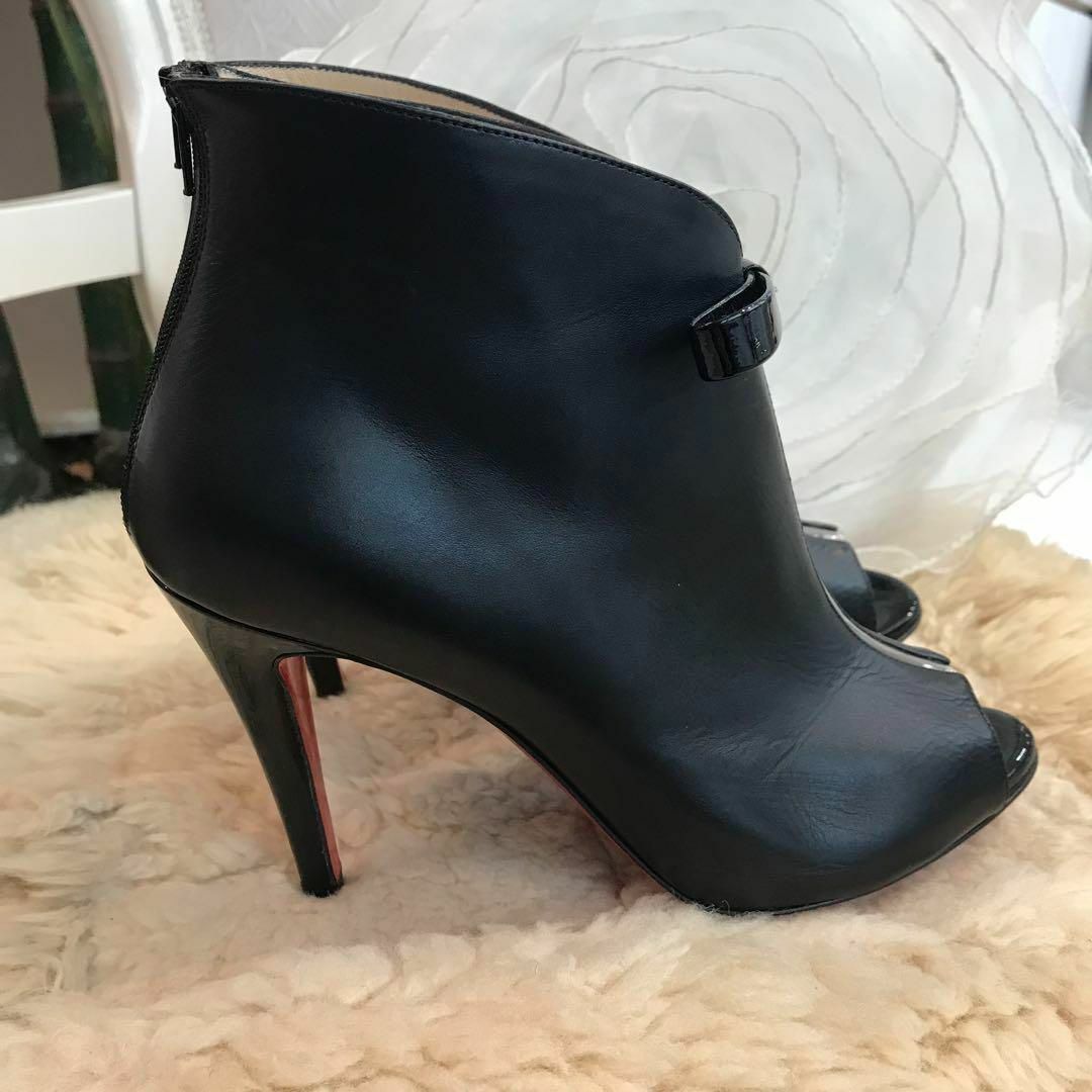 Christian Louboutin(クリスチャンルブタン)の★美品★クリスチャン・ルブタン　オープントゥ　ブーティー　ブーツ　パンプス レディースの靴/シューズ(ブーティ)の商品写真