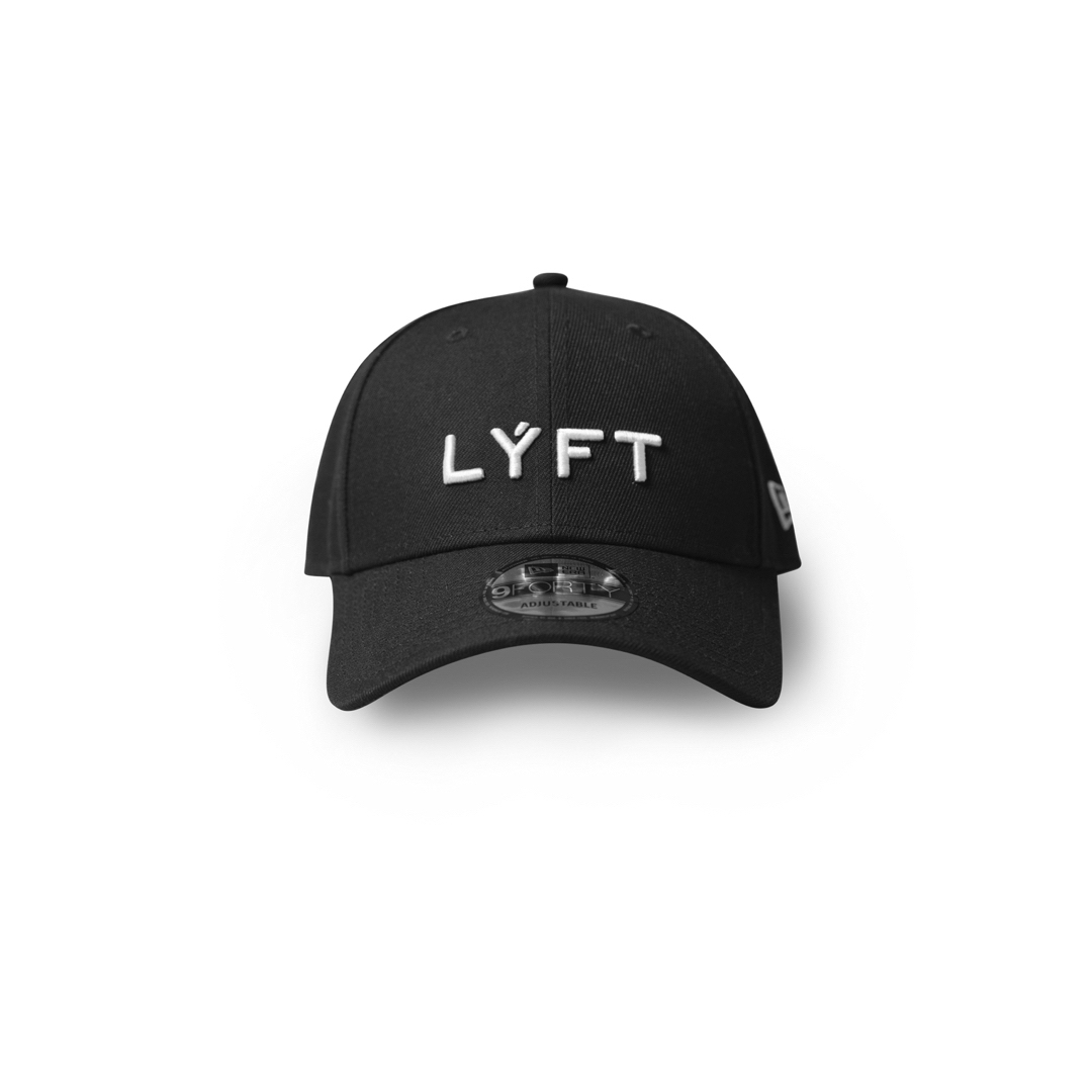 NEW ERA(ニューエラー)の【完売品】LÝFT × NEW ERA 9FORTY - BLACK メンズの帽子(キャップ)の商品写真