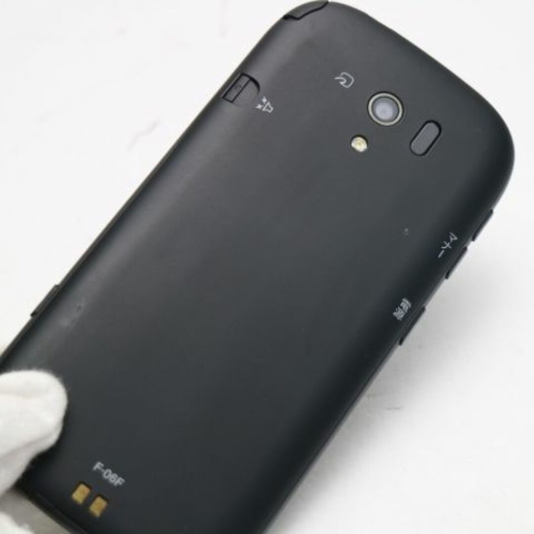 富士通(フジツウ)の超美品 F-06F らくらくスマートフォン3 ブラック  M444 スマホ/家電/カメラのスマートフォン/携帯電話(スマートフォン本体)の商品写真