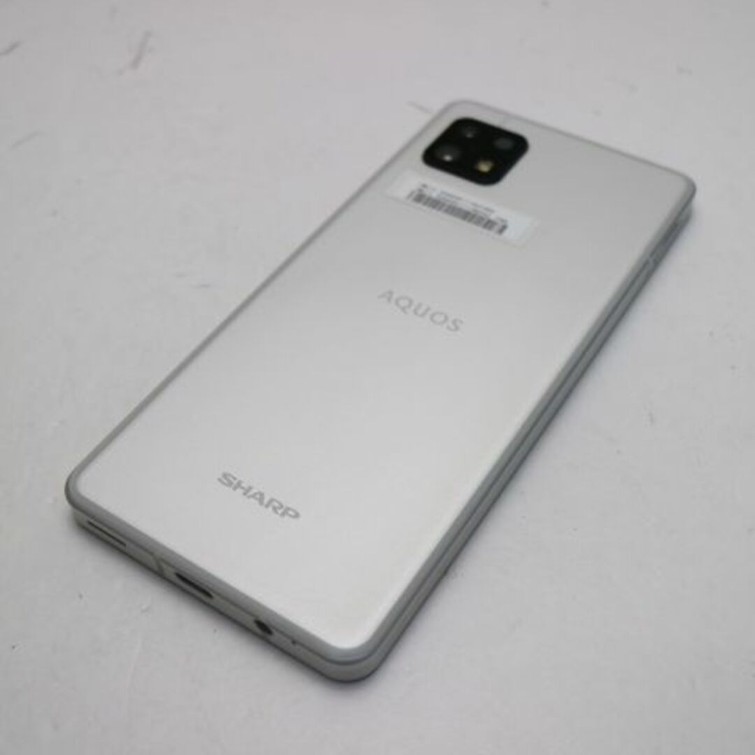 SHARP(シャープ)の新品同様 SIMフリー AQUOS sense6 4GB 64GB SH-RM19 シルバー M111 スマホ/家電/カメラのスマートフォン/携帯電話(スマートフォン本体)の商品写真