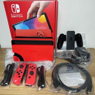 Nintendo Switch 有機ELモデル マリオレッドに付属の付属品セット(その他)