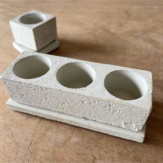 陶器鉢　ミニ三連受け皿付き穴開きお一つ郵送(プランター)