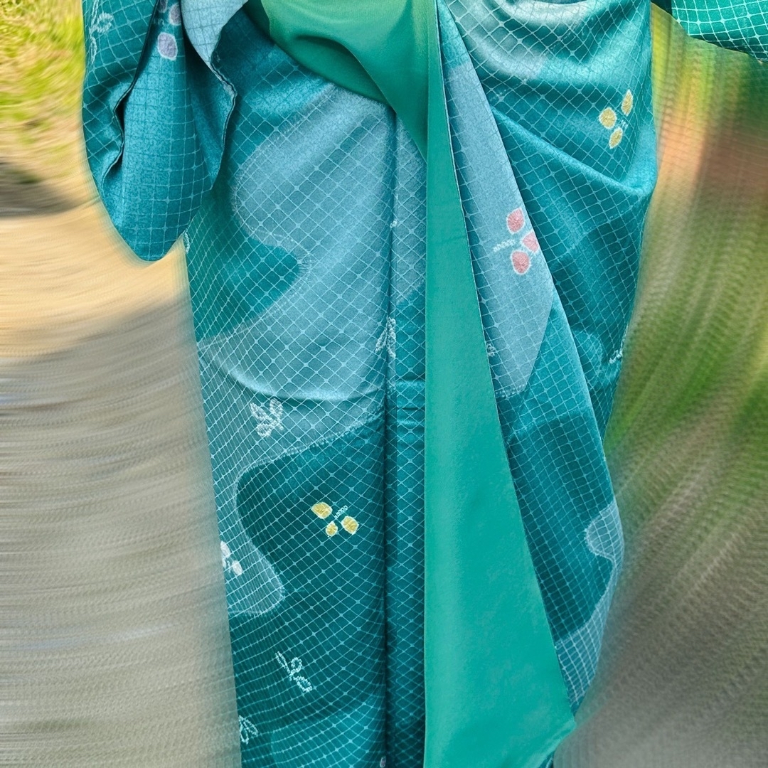 【未使用】トールサイズ　絞り　小紋　着物　正絹 レディースの水着/浴衣(着物)の商品写真