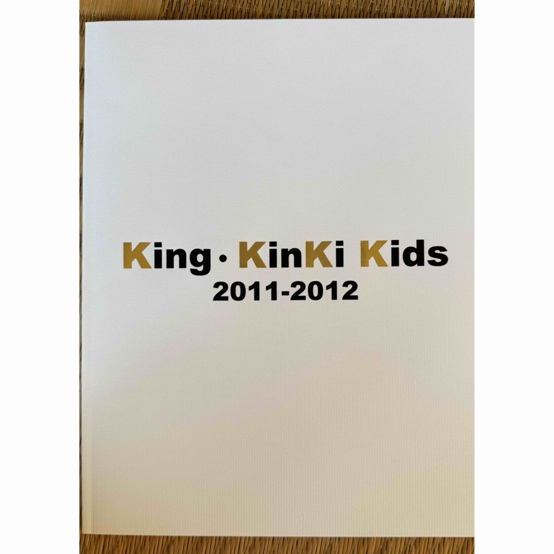 KinKi Kids(キンキキッズ)のKinKiKids Kコンサート パンフレット エンタメ/ホビーのタレントグッズ(アイドルグッズ)の商品写真