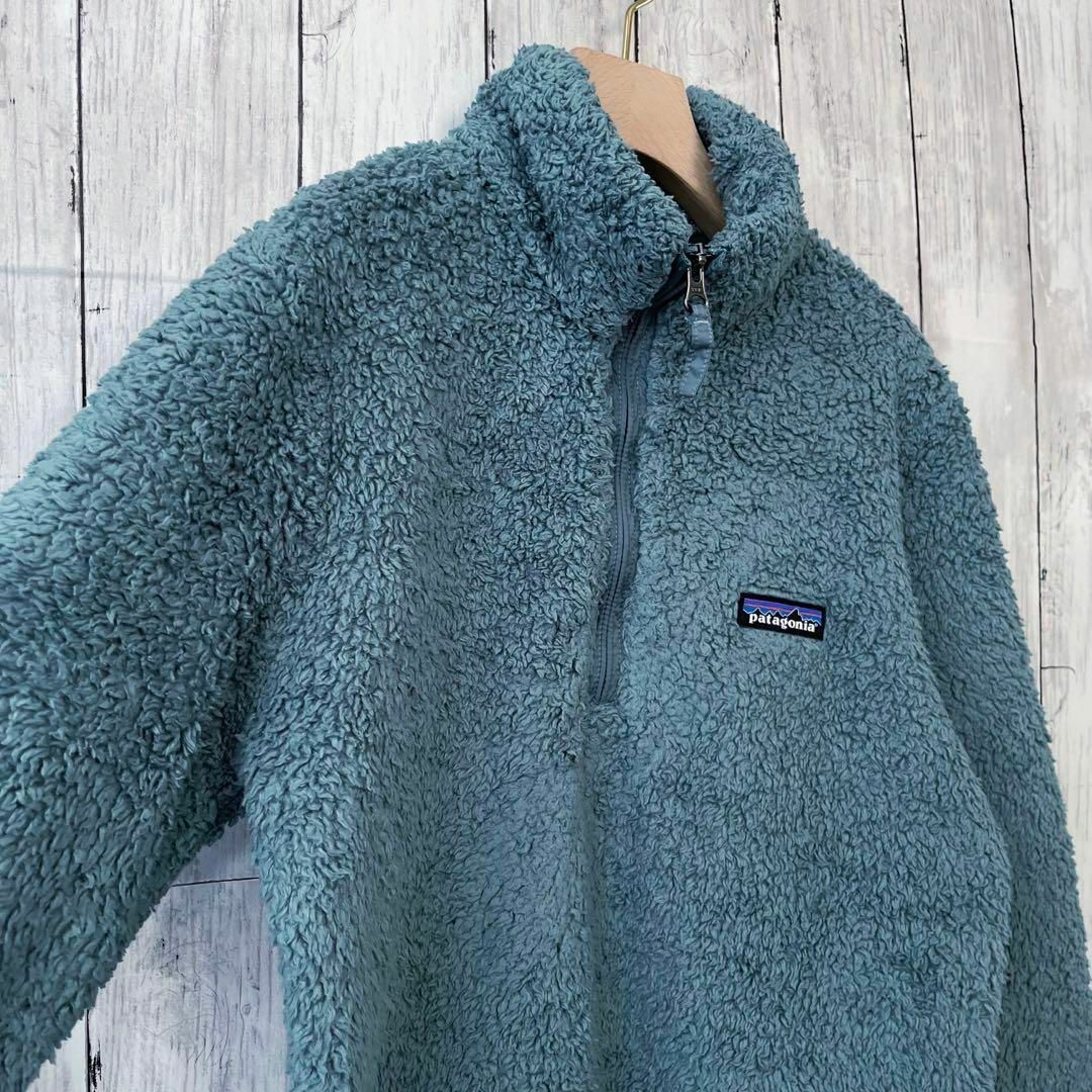 patagonia(パタゴニア)のレディース古着　パタゴニア　ロスガストハーフジップボアフリースシャツ　Sグリーン レディースのジャケット/アウター(ブルゾン)の商品写真