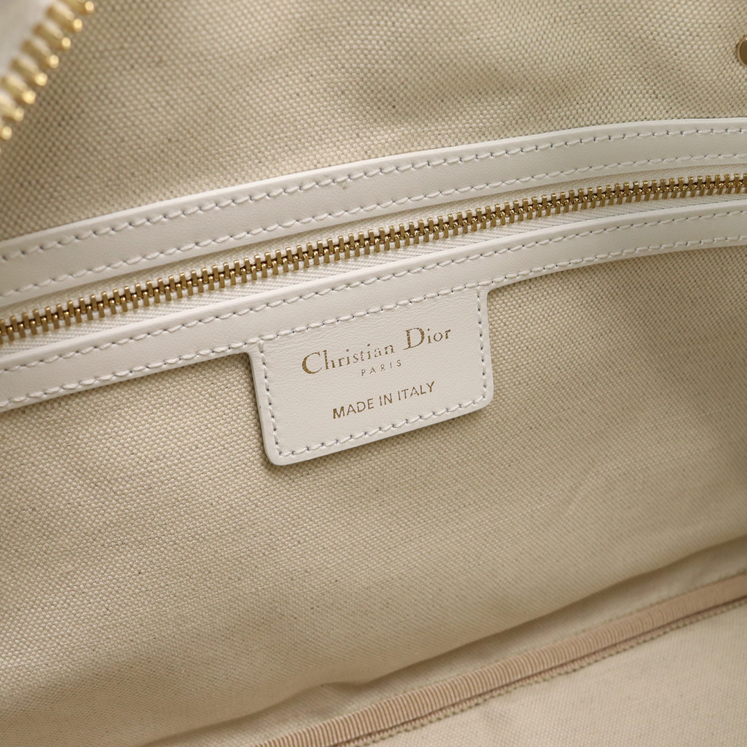 Christian Dior(クリスチャンディオール)のクリスチャンディオール ミディアム クラシック VIBE M6204 ODDT ミニボストン レディースのバッグ(ボストンバッグ)の商品写真