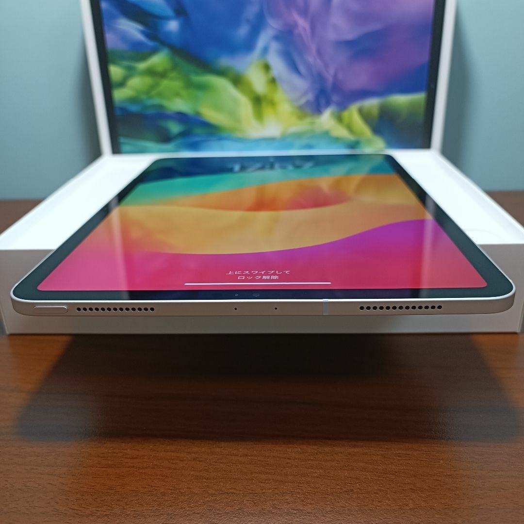 美品 iPad Pro11 第2世代  Simフリー128GBキーボード 28号