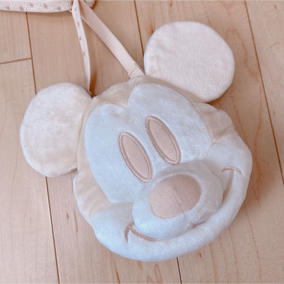 Disney(ディズニー)の【新品.未使用】☆ディズニー☆ホワイトミッキーコインケース☆ レディースのファッション小物(コインケース)の商品写真