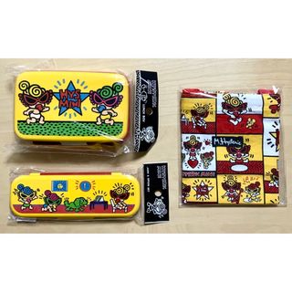 ヒステリックミニ(HYSTERIC MINI)のヒスミニ☆正規品☆新品☆ランチセット☆お箸&バンド付き☆お弁当袋☆コンビセット(弁当用品)