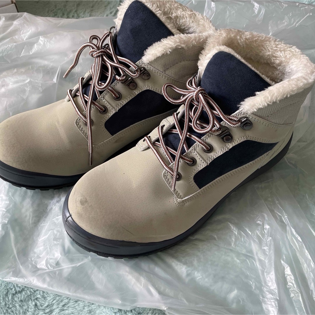 WALKMAN(ウォークマン)のワークマン Rizact セーフティシューズ 26cm グレー　新品　ボア付き雪 メンズの靴/シューズ(スニーカー)の商品写真