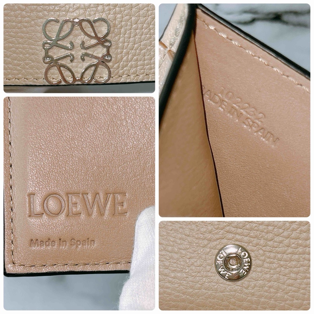 LOEWE(ロエベ)のLOEWE ロエベ アナグラム トライフォールドウォレット ペブルグレインカーフ レディースのファッション小物(財布)の商品写真