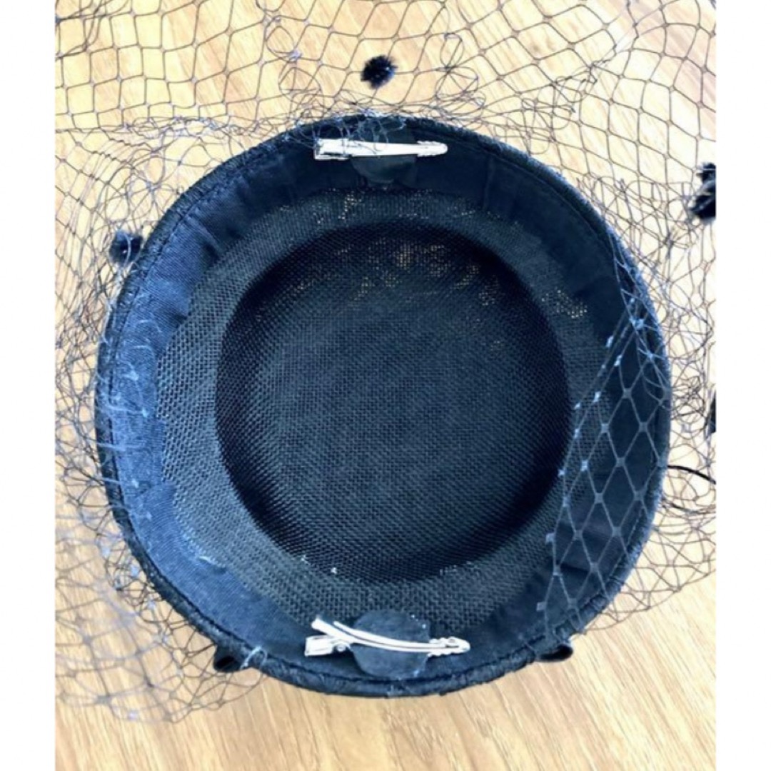 トーク帽　カクテルハット　ベッドドレス　ヘアアクセサリー　黒　リボン　レース レディースの帽子(その他)の商品写真