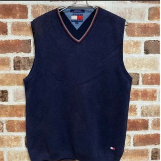 トミーヒルフィガー(TOMMY HILFIGER)の古着 US【TOMMY HILFIGER】　ニットベスト　Vネック　アメカジ(ベスト)