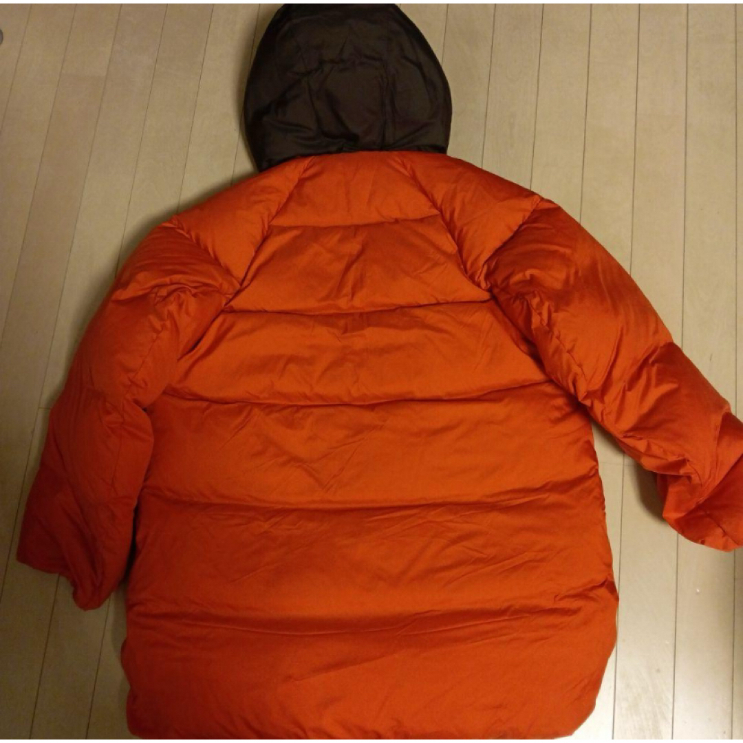 UNIQLO(ユニクロ)のMARNI　マルニ　UNIQLO　オーバーサイズ　ダウン　オレンジ レディースのジャケット/アウター(ダウンジャケット)の商品写真
