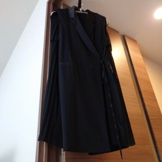 ザラ(ZARA)のZARA ザラロングジレ　黒(ベスト/ジレ)