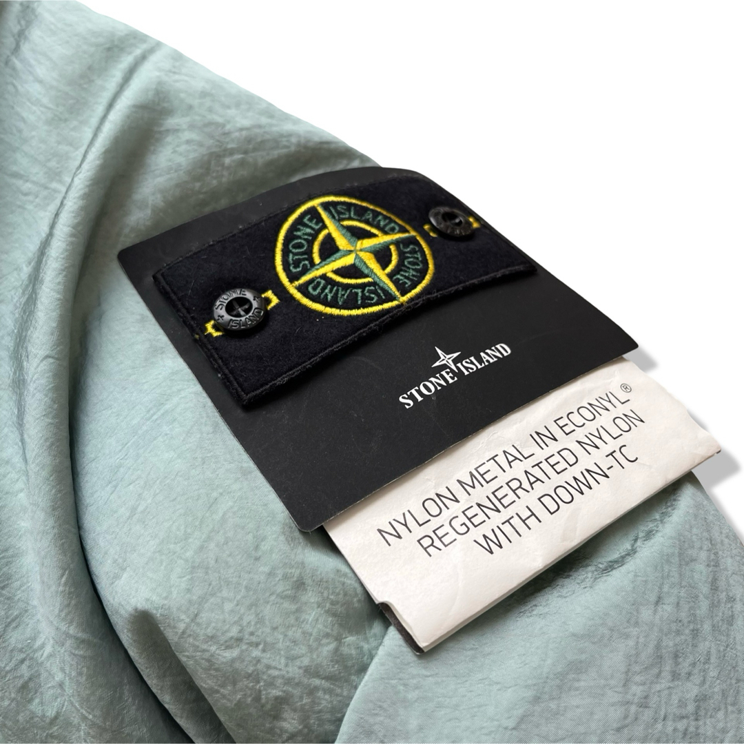 STONE ISLAND(ストーンアイランド)の【2022AW】STONE ISLAND ナイロンメタル ダウンジャケット 新品 メンズのジャケット/アウター(ダウンジャケット)の商品写真