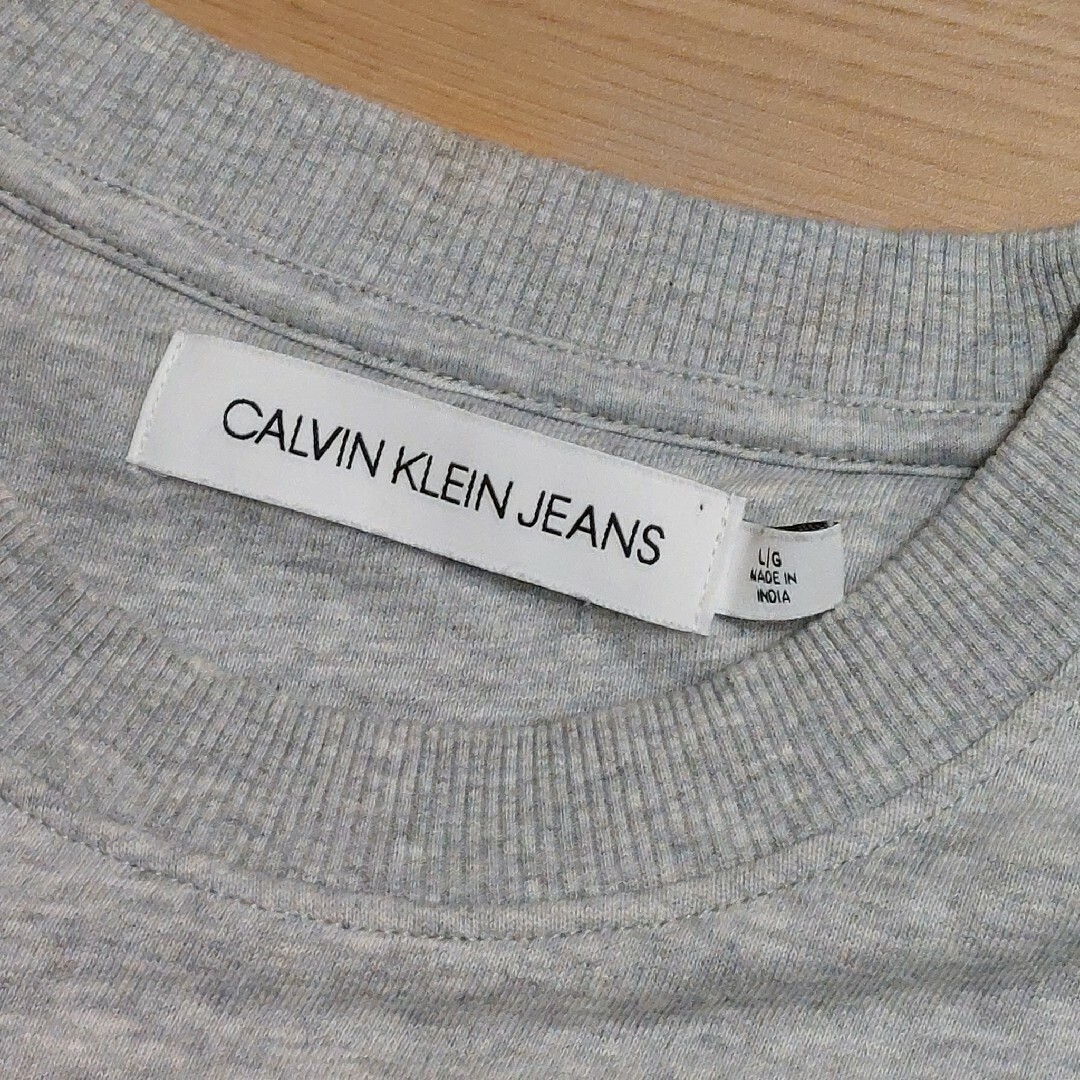 Calvin Klein(カルバンクライン)の《値下げ中》《２４時間以内発送》CALVIN KLEIN　トレーナー　スウェット メンズのトップス(スウェット)の商品写真