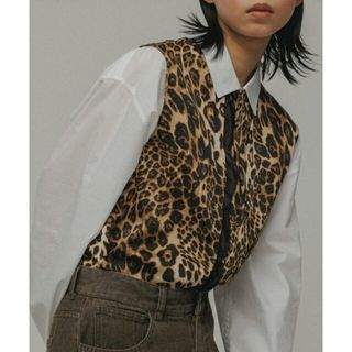 【キャメル（25）】[TOPS]LEOPARD NO-SLEEVE TOPS(シャツ/ブラウス(長袖/七分))