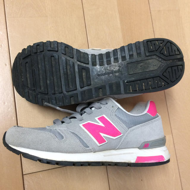 New Balance(ニューバランス)のニューバランススニーカー24.5 レディースの靴/シューズ(スニーカー)の商品写真