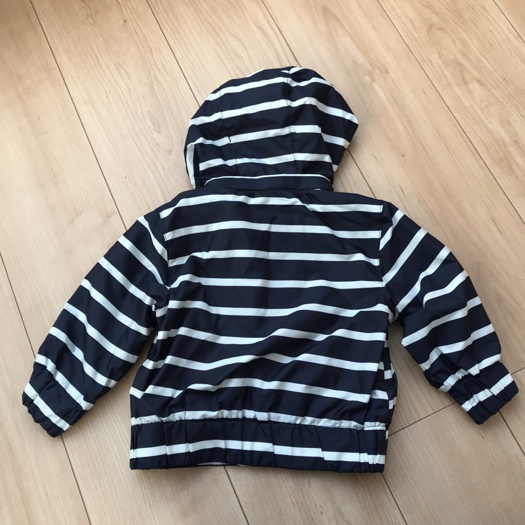 babyGAP(ベビーギャップ)のbaby Gap アウター　80cm キッズ/ベビー/マタニティのベビー服(~85cm)(ジャケット/コート)の商品写真