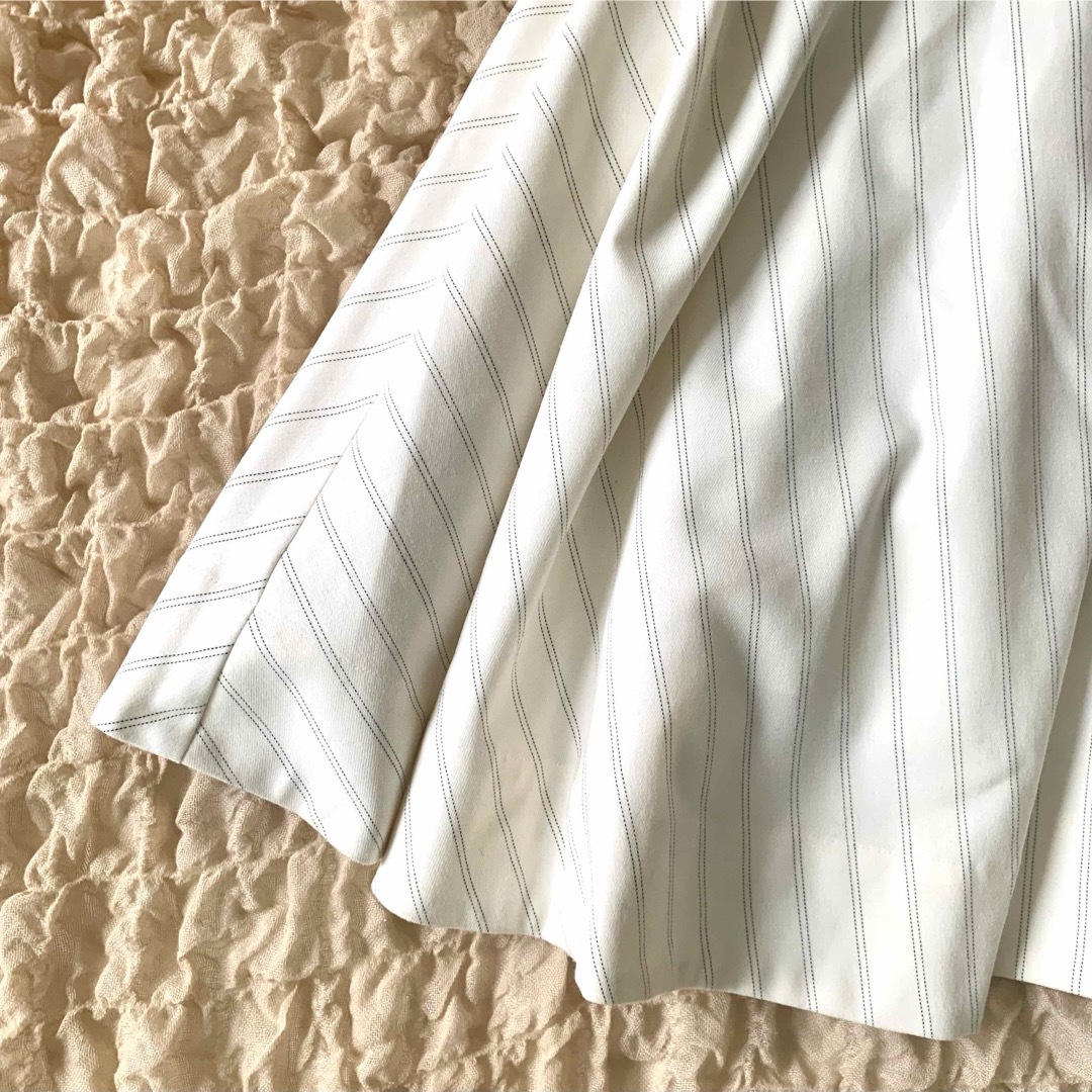 IENA(イエナ)の✨さらにお値下げ✨イエナ【IENA】ウール ストライプ フレアスカート レディースのスカート(ひざ丈スカート)の商品写真
