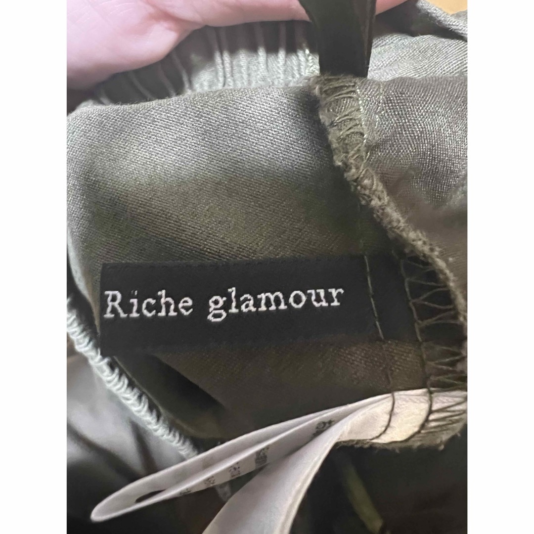 Riche glamour(リシェグラマー)のriche glamour ロングスカート　カーキ レディースのスカート(ロングスカート)の商品写真