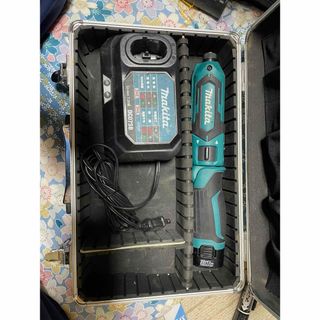 Makita - マキタ 冷温庫 クーラーボックス 18V電池付き2本 希少の通販 ...