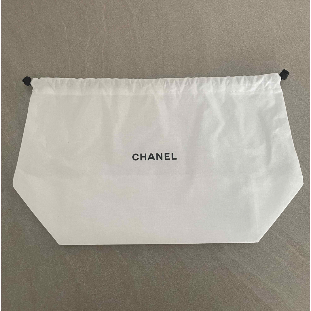 CHANEL(シャネル)のCHANEL 巾着 レディースのファッション小物(ポーチ)の商品写真