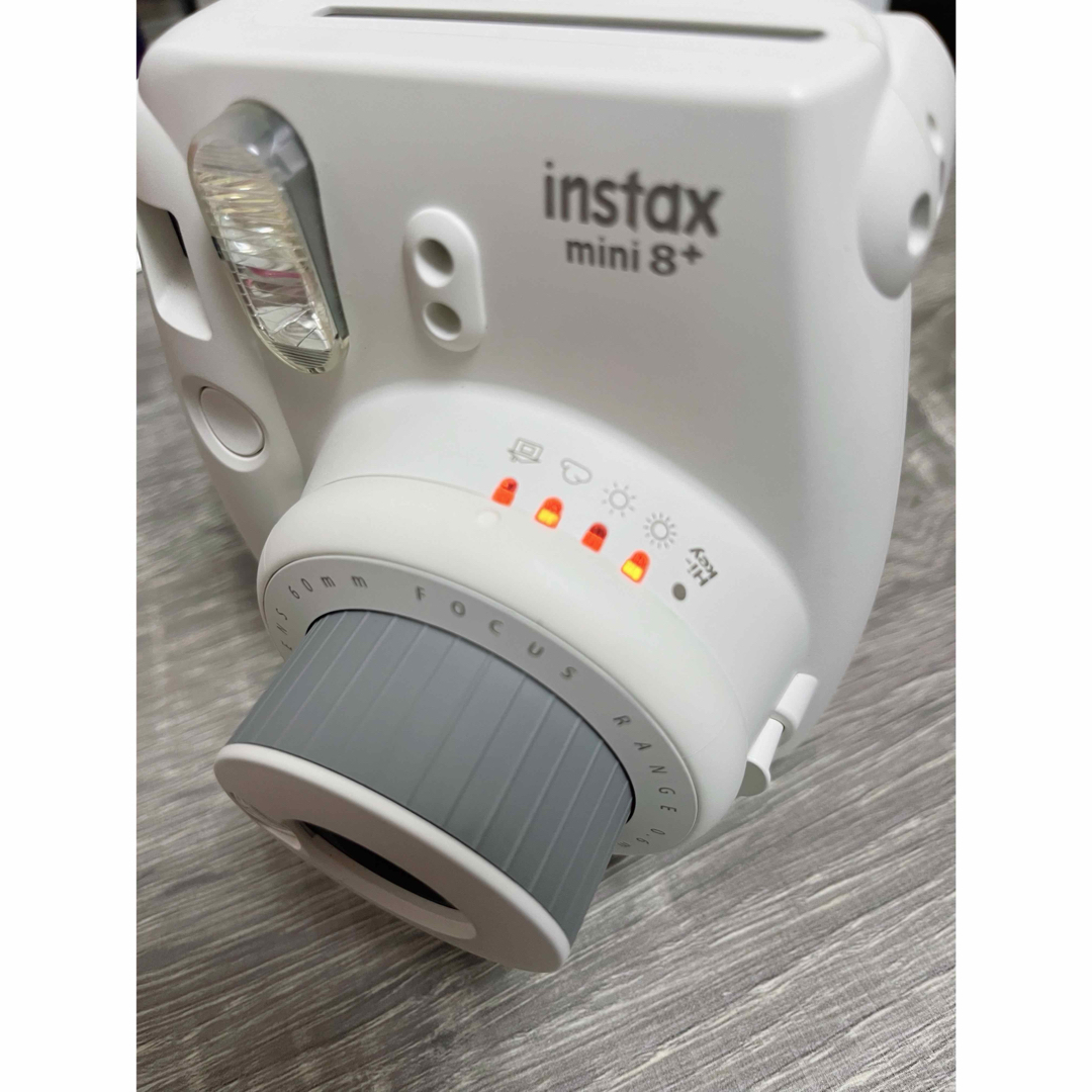 instax mini 8+チェキジャンク品　未使用 スマホ/家電/カメラのカメラ(フィルムカメラ)の商品写真