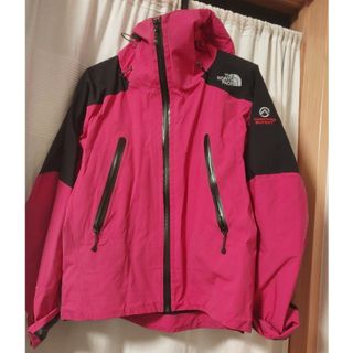 ザノースフェイス(THE NORTH FACE)のTHENORTHFACE　サミット　ピンク✕ブラック💜(ナイロンジャケット)