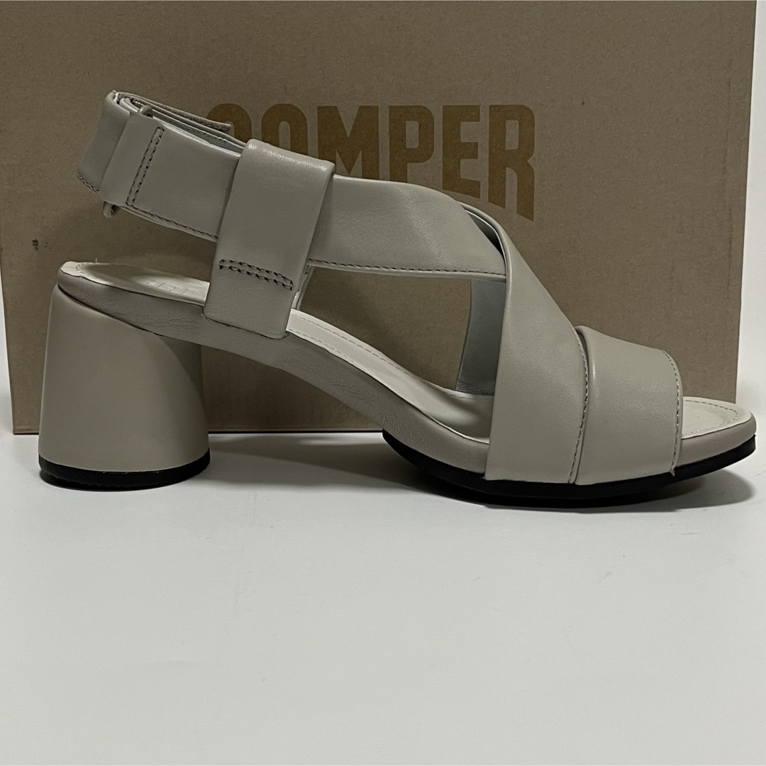 CAMPER(カンペール)の新品 Camper Upright カンペール サンダル グレー レディースの靴/シューズ(サンダル)の商品写真