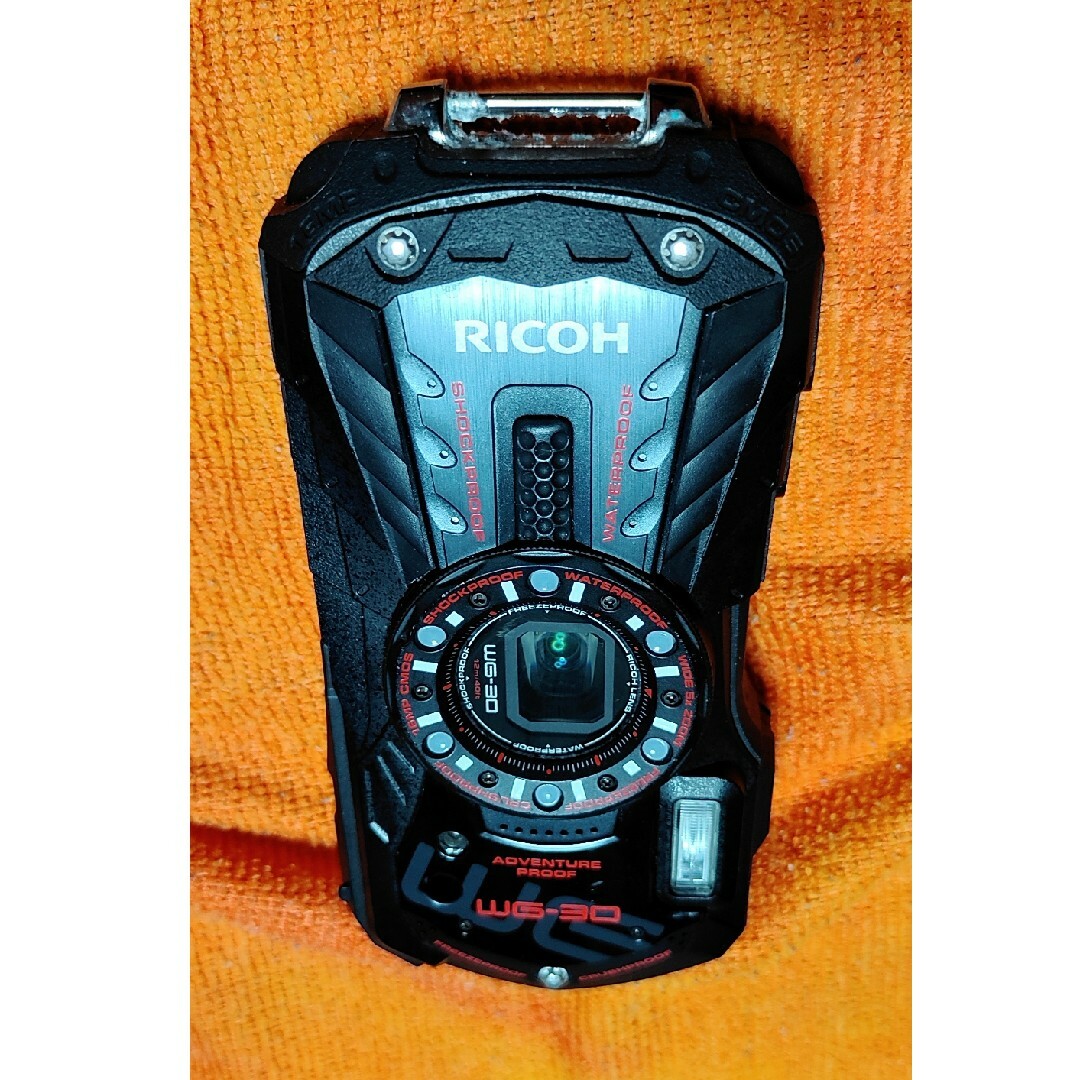 RICOH(リコー)のricoh wg-30 スマホ/家電/カメラのカメラ(コンパクトデジタルカメラ)の商品写真