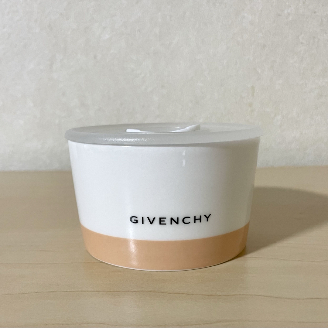 GIVENCHY(ジバンシィ)の《未使用》GIVENCHY ジバンシー 耐熱容器 保存容器 レンジ タッパー インテリア/住まい/日用品のキッチン/食器(容器)の商品写真